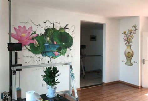 新龙墙体彩绘相比墙纸的优势。